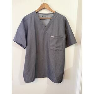 FIGS Technical Collection Men's Grey V-Neck Chest Pockets Scrub Top XLarge